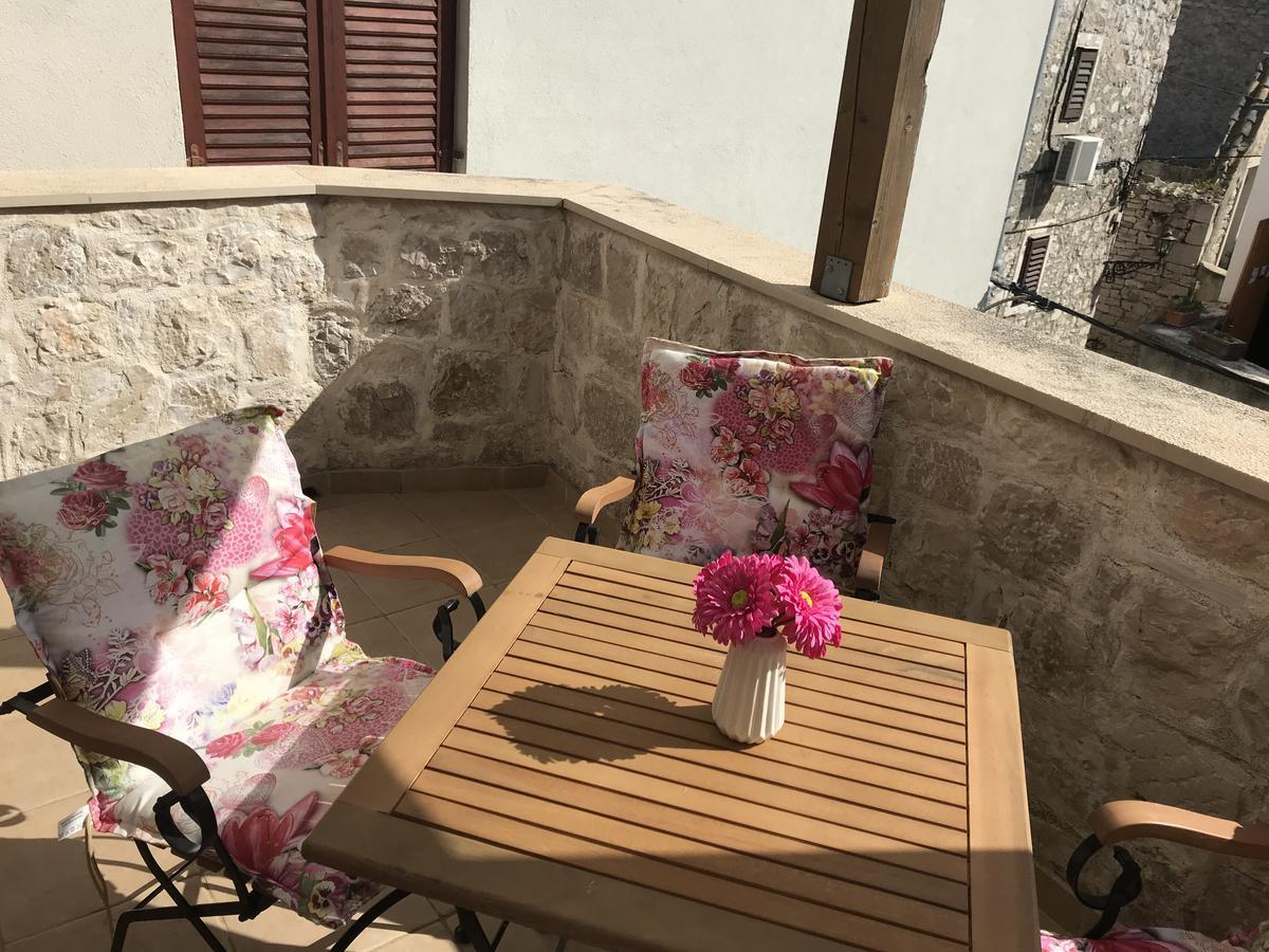 Apartman Toni Трибунь Екстер'єр фото
